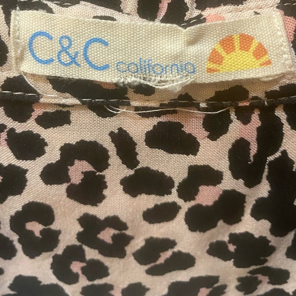 C&C California Leopard Twist Front Shirt Size XL - Picture 5 of 11